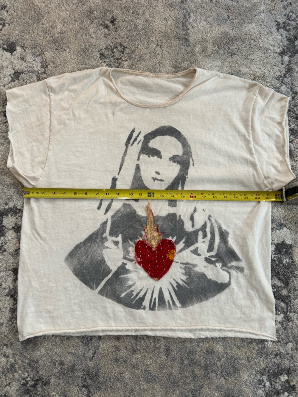 One of a kind hand printed + embroidered sacred heart Virgin Mary tee. Size L - Picture 3 of 9